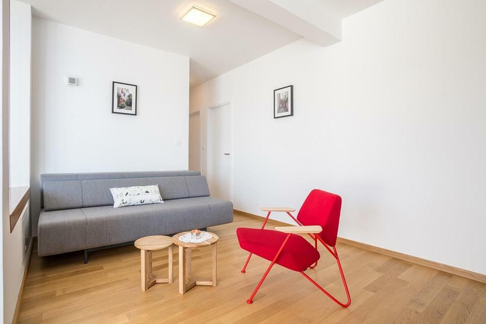 Apartments Jelena Ražanj Екстериор снимка