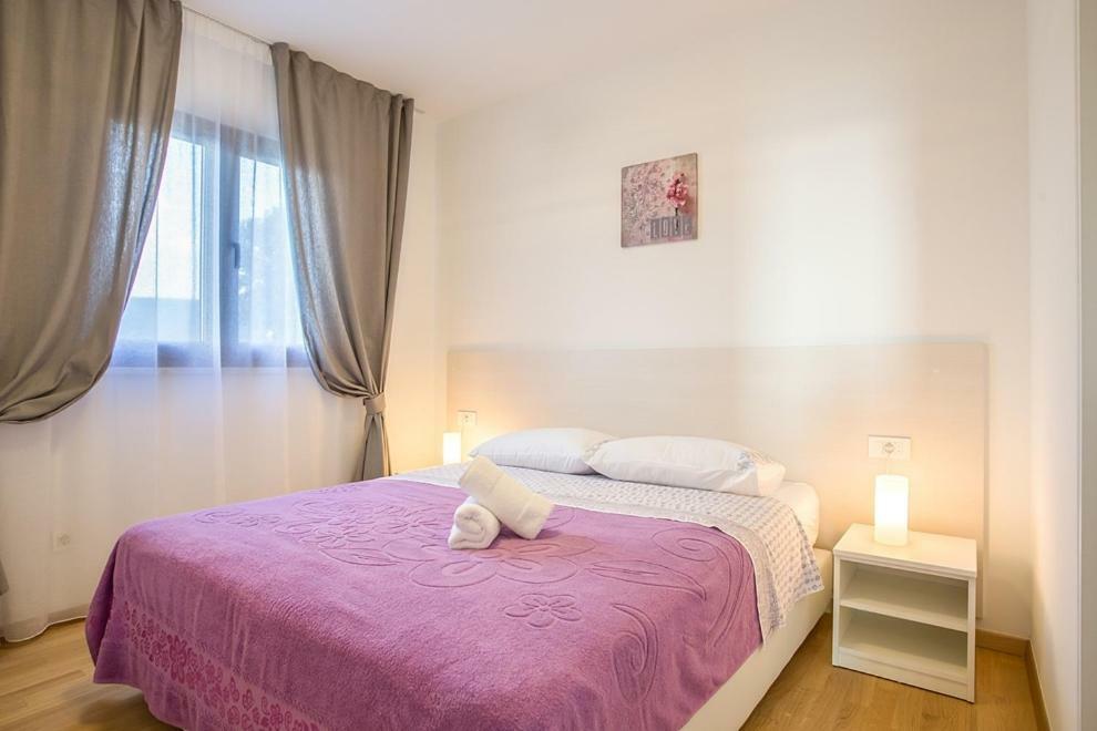Apartments Jelena Ražanj Екстериор снимка