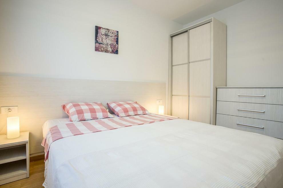 Apartments Jelena Ražanj Екстериор снимка