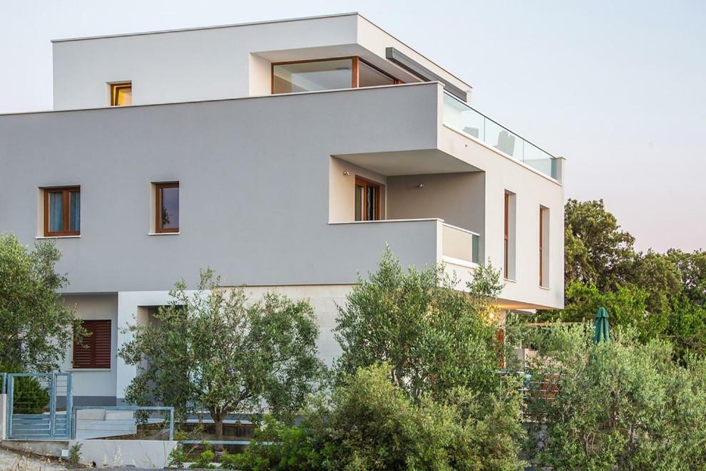Apartments Jelena Ražanj Екстериор снимка
