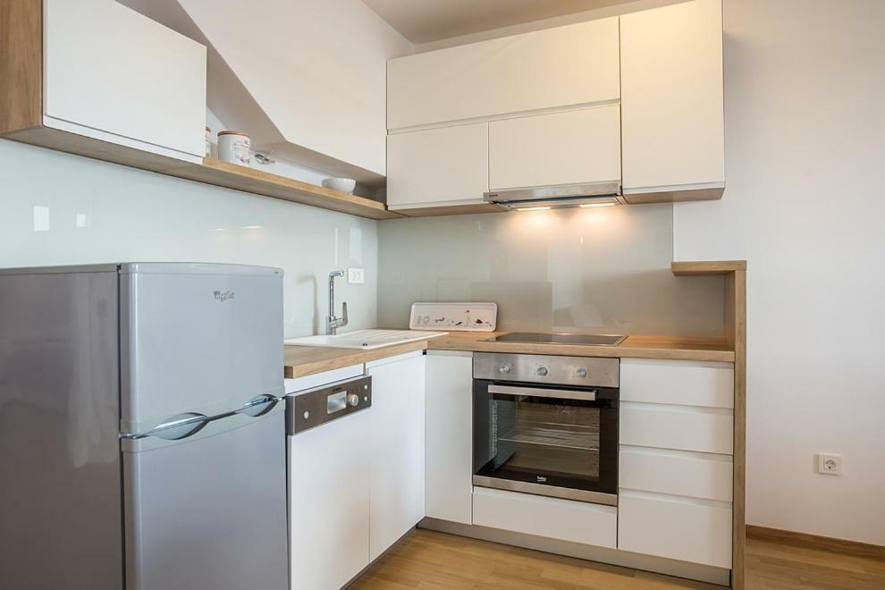 Apartments Jelena Ražanj Екстериор снимка